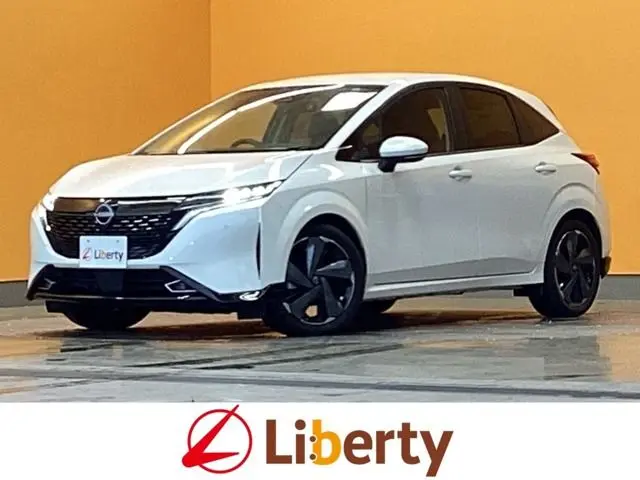 Nissan Aura fotoğraf 1