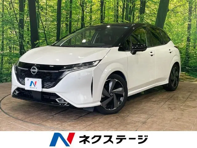 Nissan Aura
