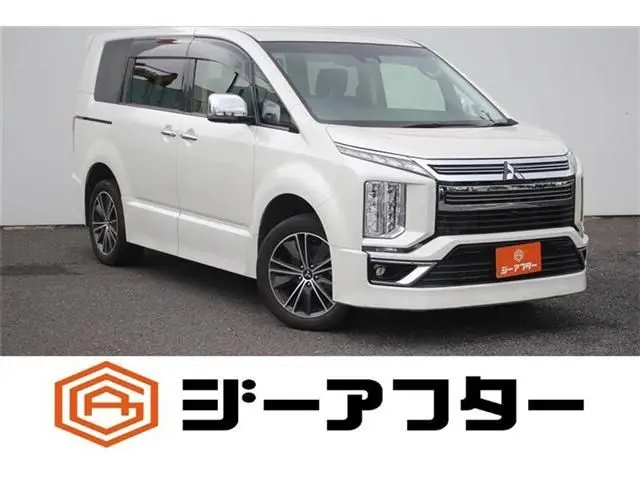 Mitsubishi Delica D:5