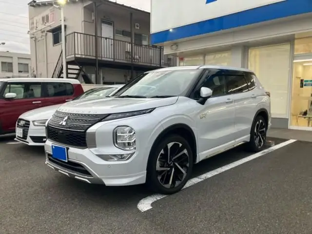 Mitsubishi Outlander PHEV