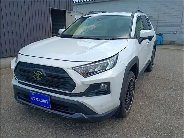 Toyota RAV4 photo 1