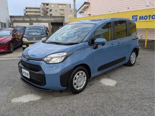 Toyota Sienta