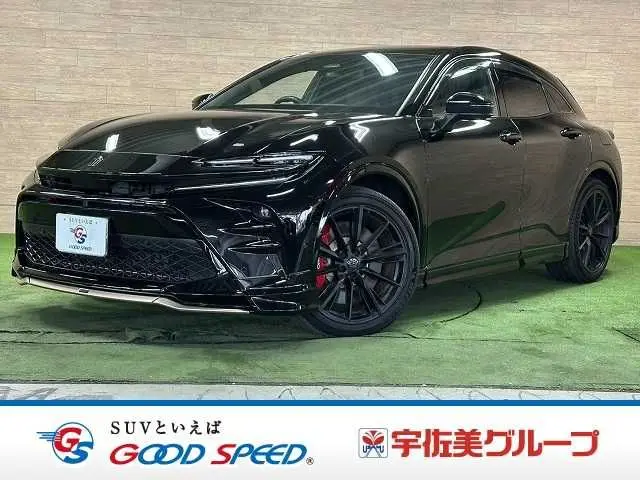 Toyota Crown Sport photo 1