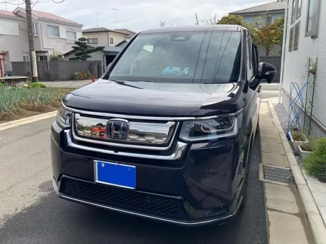 Honda Stepwagon Spada photo 1