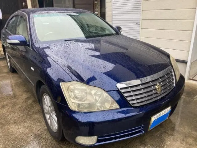 Toyota Crown Sedan