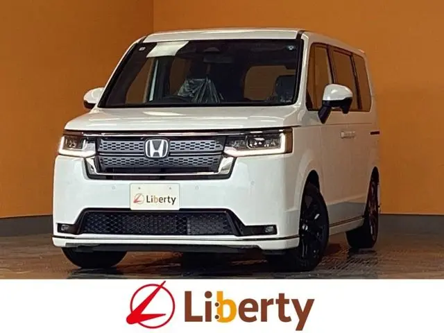 Honda Stepwagon Spada photo 1
