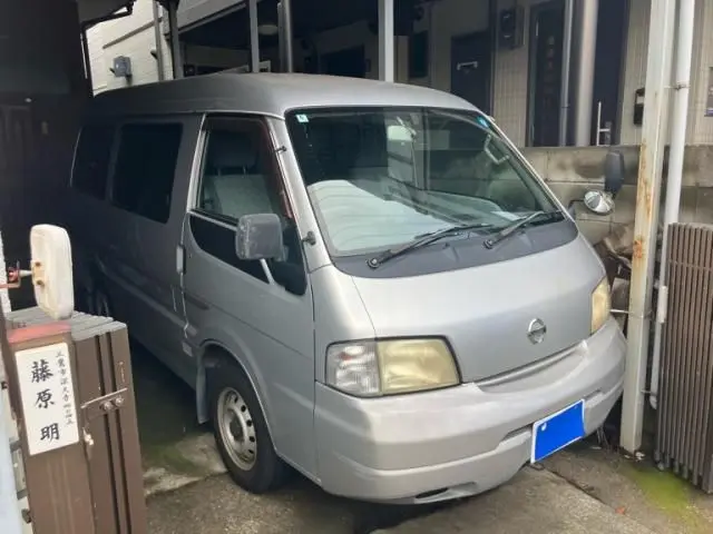 Nissan Vanette Van