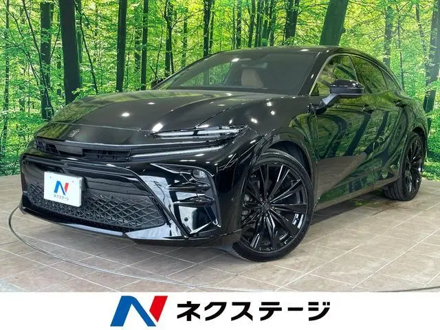 Toyota Crown Sport photo 1