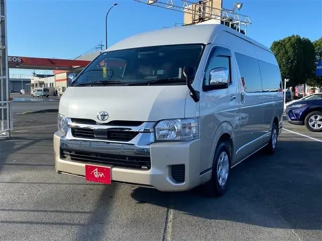 Toyota Hiace Wagon photo 1