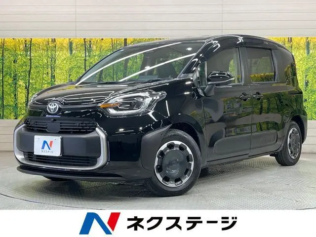 Toyota Sienta photo 1
