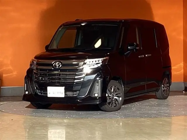 Toyota Roomy fotoğraf 1