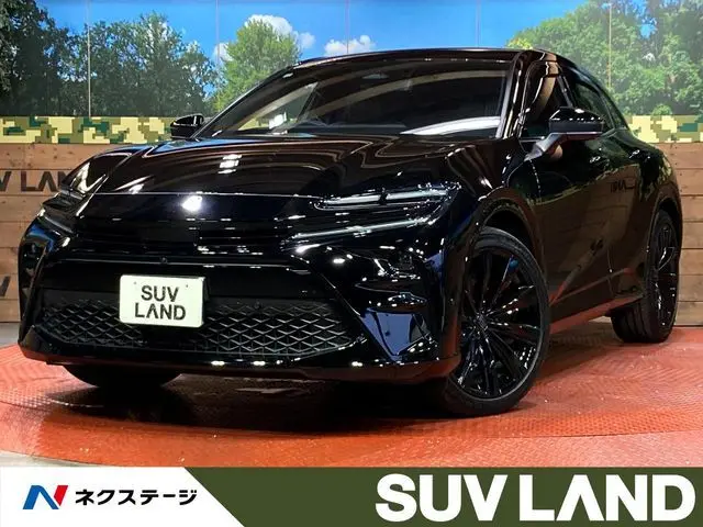 Toyota Crown Sport fotoğraf 1