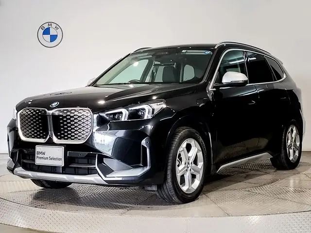 BMW iX1