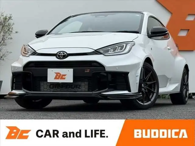 Toyota Yaris fotoğraf 1