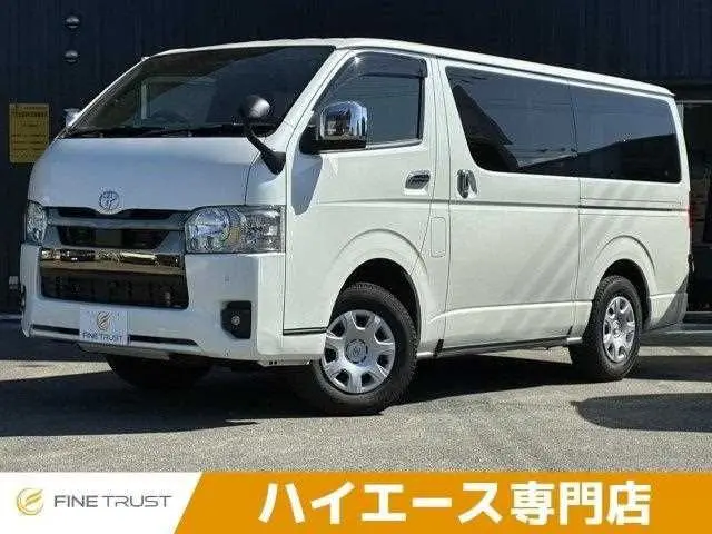 Toyota Hiace Van fotoğraf 1