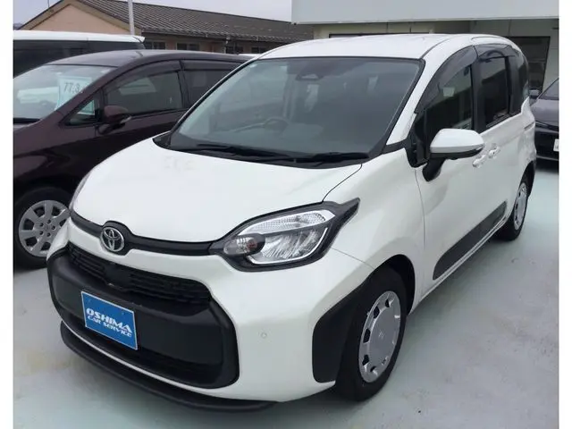 Toyota Sienta fotoğraf 1