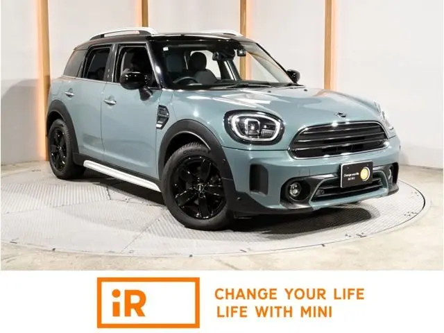MINI Crossover