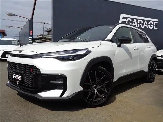 Toyota Corolla Cross photo 1