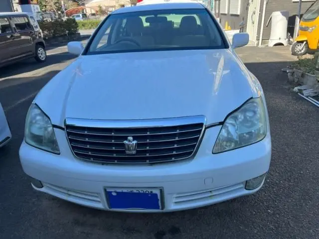 Toyota Crown Sedan