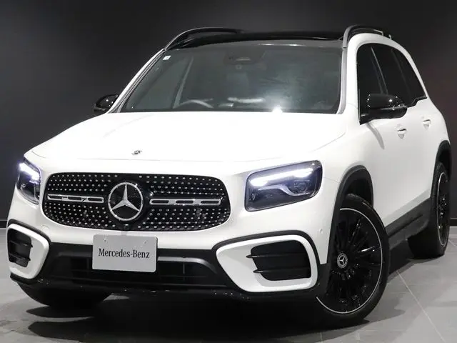 Mercedes-Benz GLB-Class photo 1
