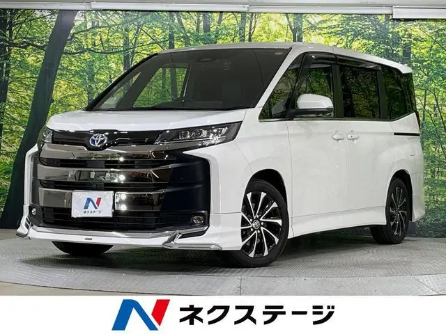 Toyota Noah fotoğraf 1