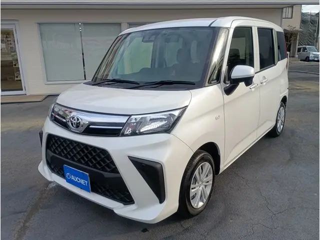 Toyota Roomy photo 1