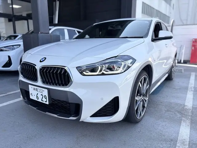 BMW X2