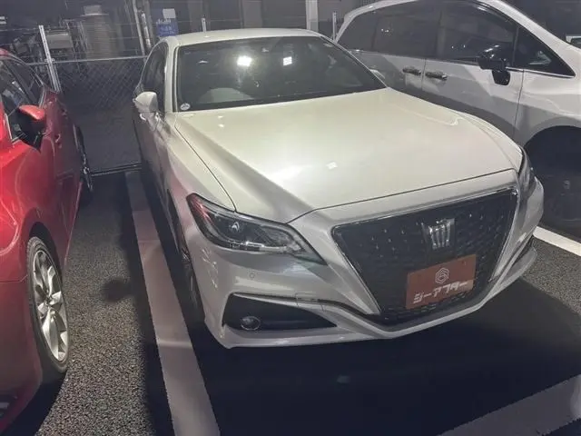 Toyota Crown Hybrid