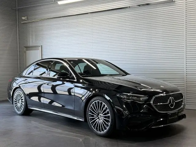Mercedes-Benz E-Class HV