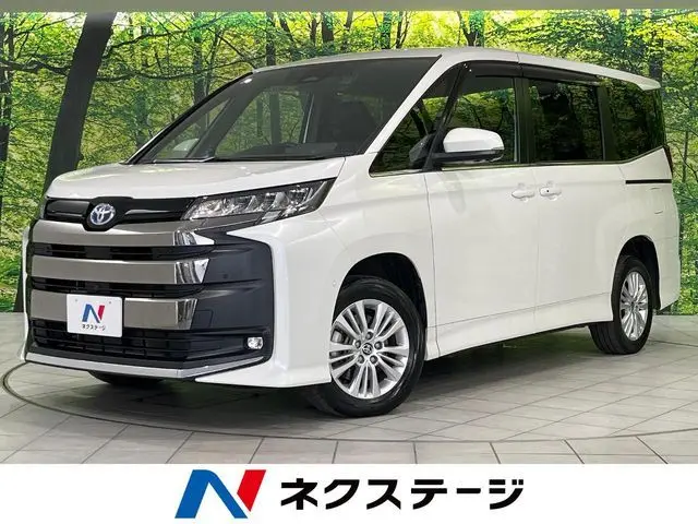 Toyota Noah fotoğraf 1