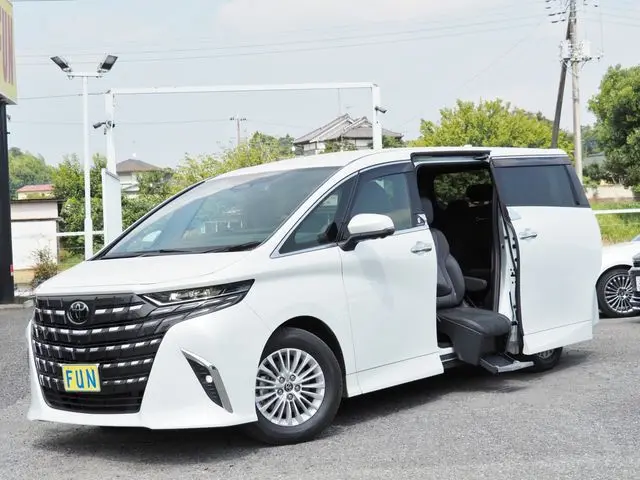 Toyota Alphard Hybrid
