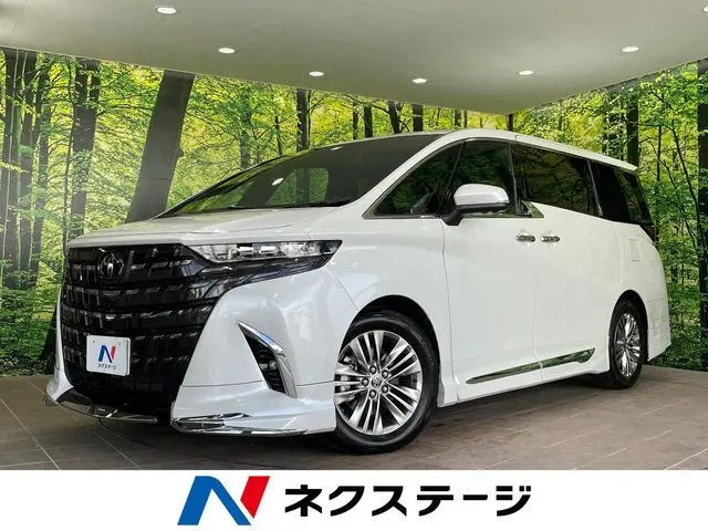 Toyota Alphard fotoğraf 1