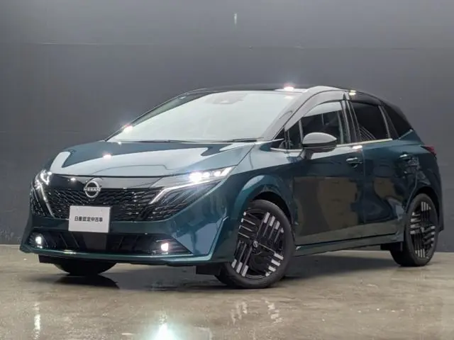 Nissan Aura