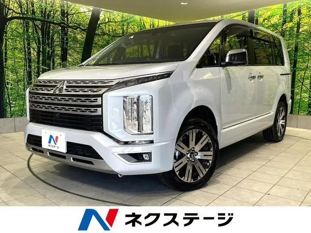 Mitsubishi Delica D:5