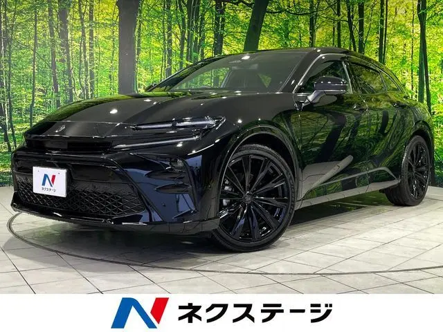 Toyota Crown Sport photo 1