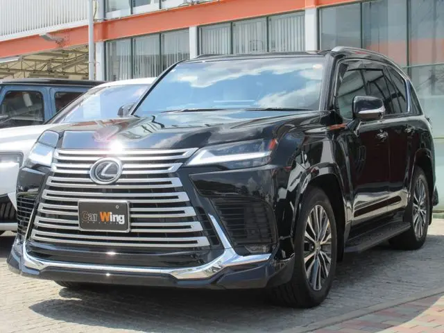Lexus LX 600