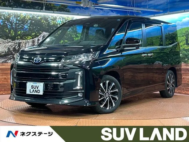 Toyota Noah photo 1
