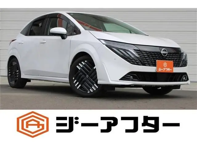 Nissan Aura