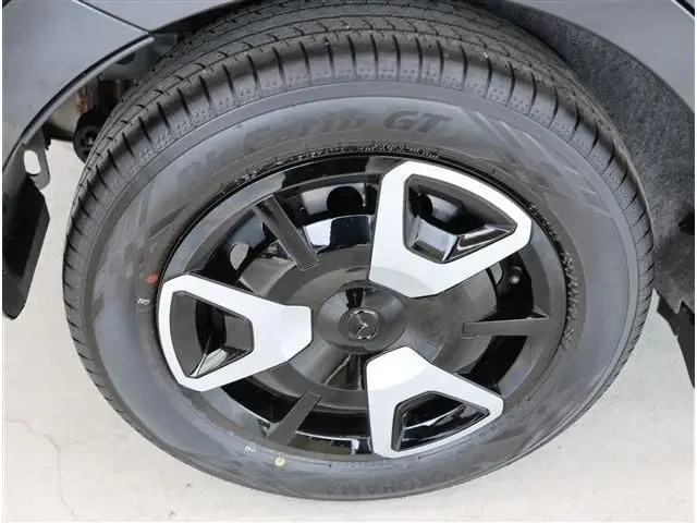 Mazda 2 photo 9