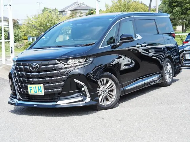 Toyota Alphard Hybrid fotoğraf 1