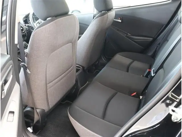 Mazda 2 fotoğraf 16