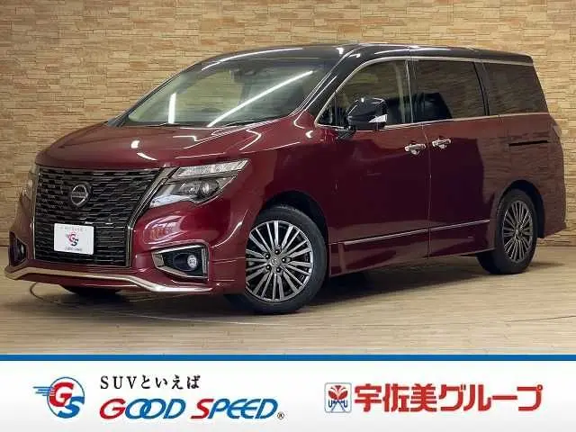 Nissan Elgrand fotoğraf 1
