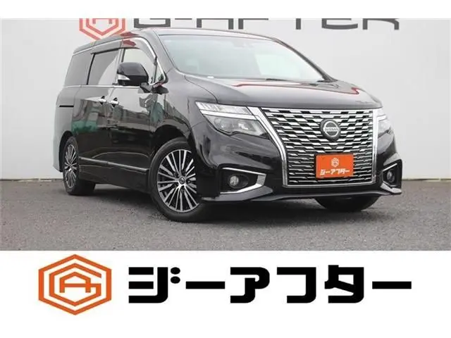 Nissan Elgrand photo 1