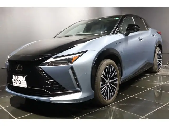 Lexus RZ450e