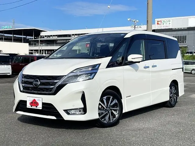 Nissan Serena fotoğraf 1