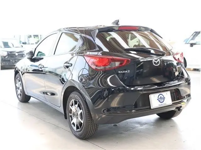 Mazda 2 fotoğraf 24
