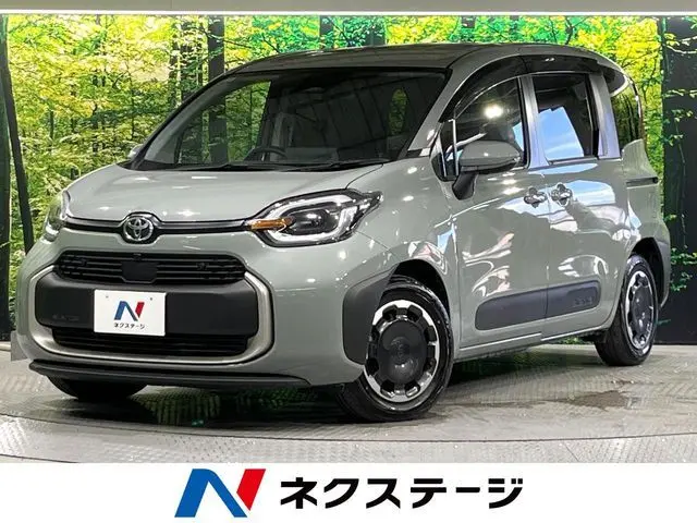 Toyota Sienta fotoğraf 1