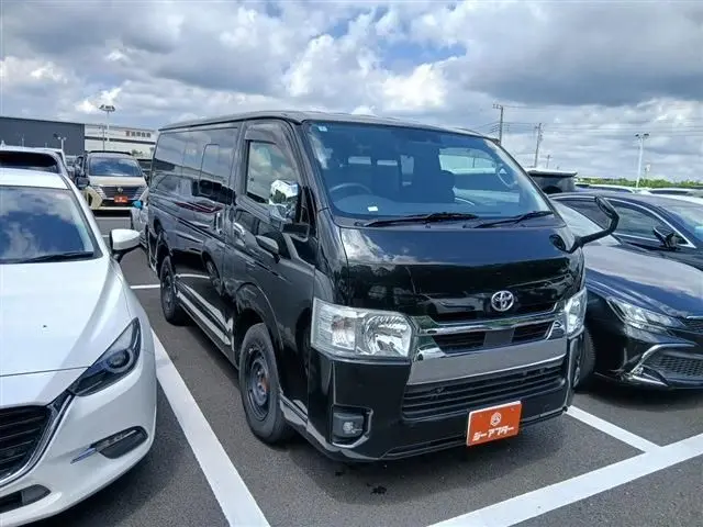 Toyota Hiace Van