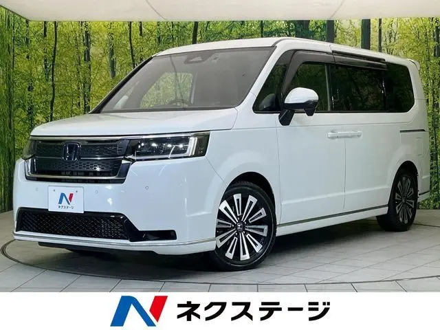Honda Stepwagon Spada fotoğraf 1