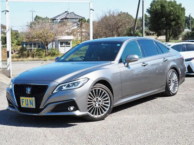 Toyota Crown Hybrid